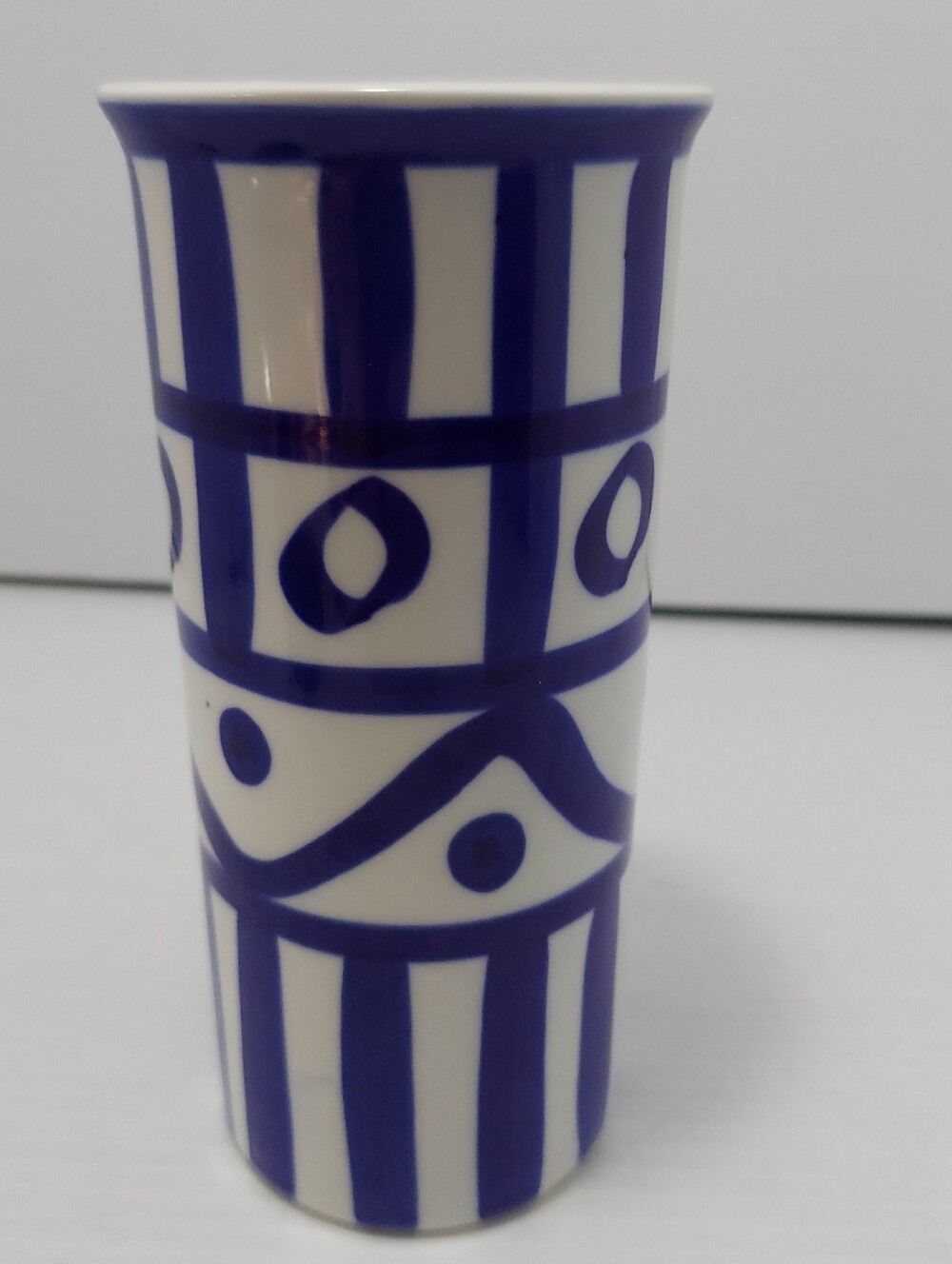 Dansk arabesque vase  Blue White Mcm Vintage 7” Tall  Model A52